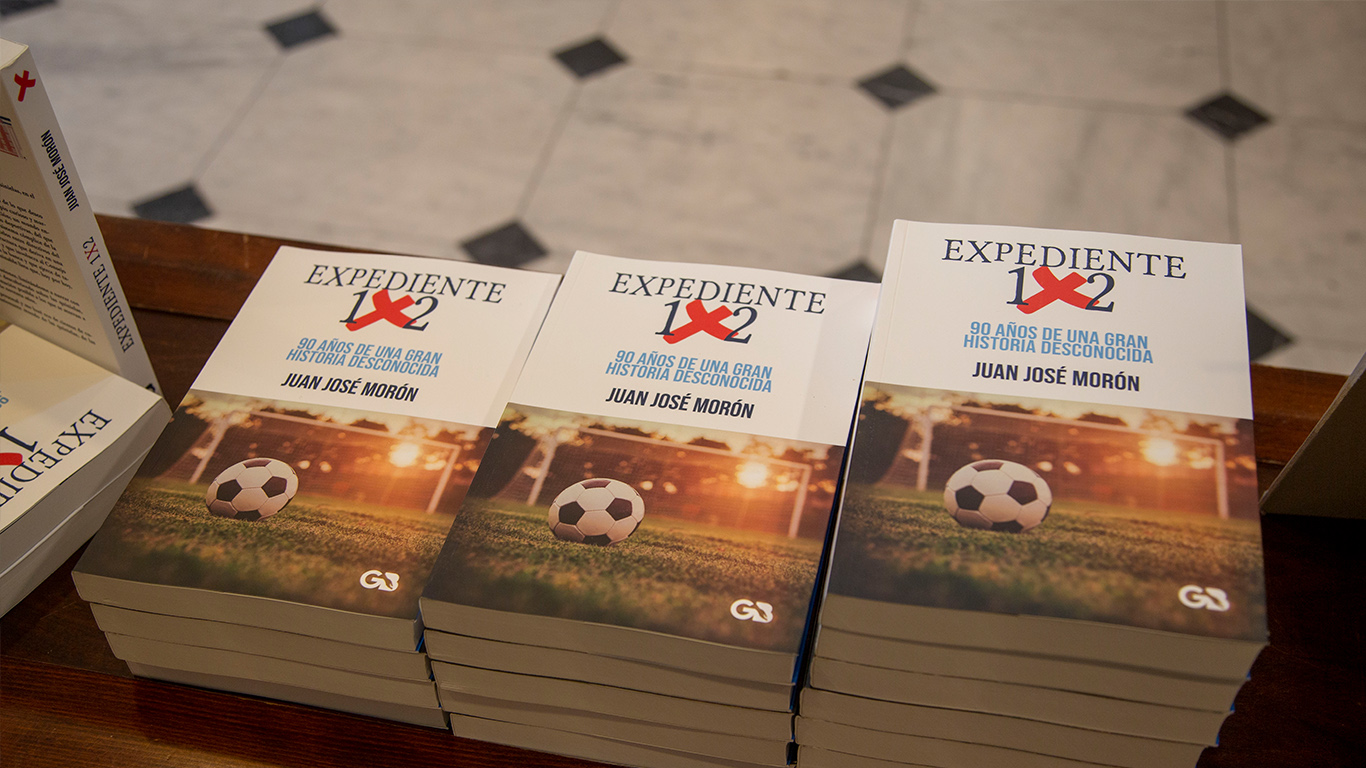 LATEOMEDIA BOOK PRESENTATIONS